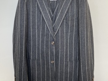 Selling with online payment: [EU][NO US TAX] LNWOT Suitsupply chalk stripe 3 pc suit, size 36R
