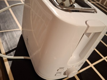 Selling: Toaster 
