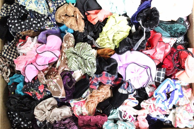 (2000) Hair Bands Ponytail Holders Women Scrunchies Mixed Lot
