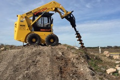 En alquiler: minipala bobcat  