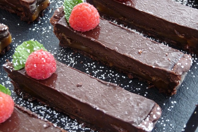 Catering & Cooking Classes, Designer Cakes for all occasions