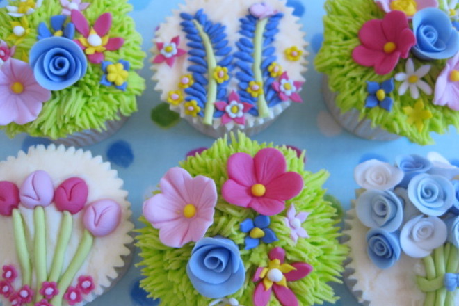 Catering & Cooking Classes, Designer Cakes for all occasions