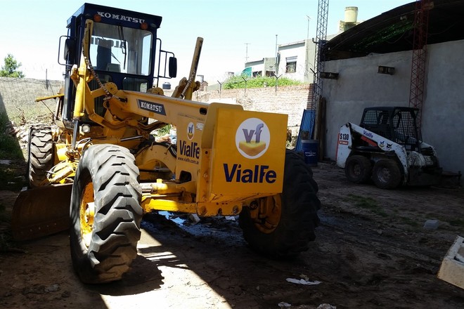 Motoniveladora Komatsu GD623A