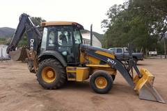 En alquiler: PALA RETRO JHON DEERE 310 J 
