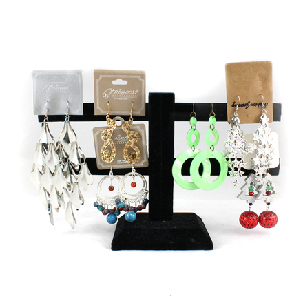 700+ Pairs Women's Dangling Earrings Clearance - Retail $7,806.23