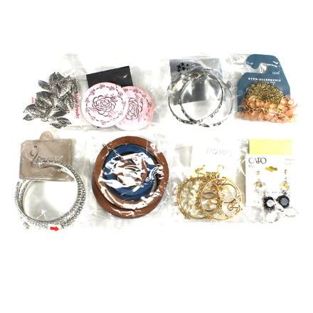 700+ Pairs Women's Dangling Earrings Clearance - Retail $7,806.23