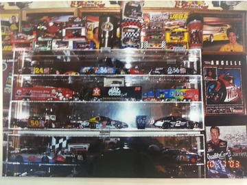 Selling Products: Preview Model Cars Selling Lot Size 2