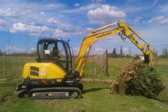 En alquiler: Alquiler retroexcavadora luigonng 904 d