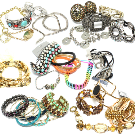 (474) Wholesale Mixed Rhinestone Alloy Bracelets Cuff Bangle