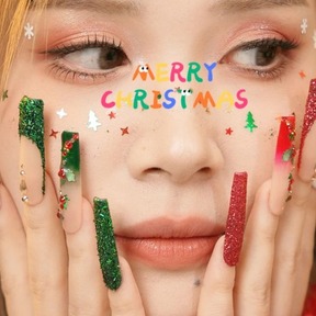 black almond press on nails​