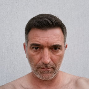 Ozgür C