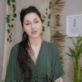 The Healing Seeress