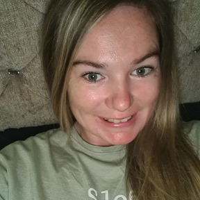 Leanne  K